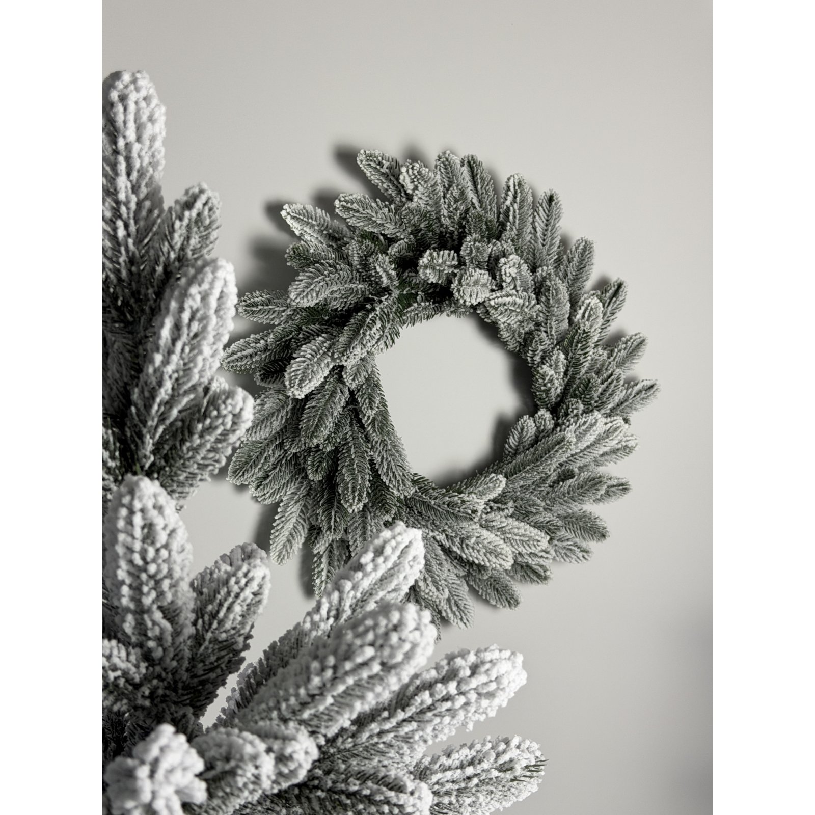Wieniec Polarny świąteczny 100 % PE Bożonarodzeniowy 50 CM